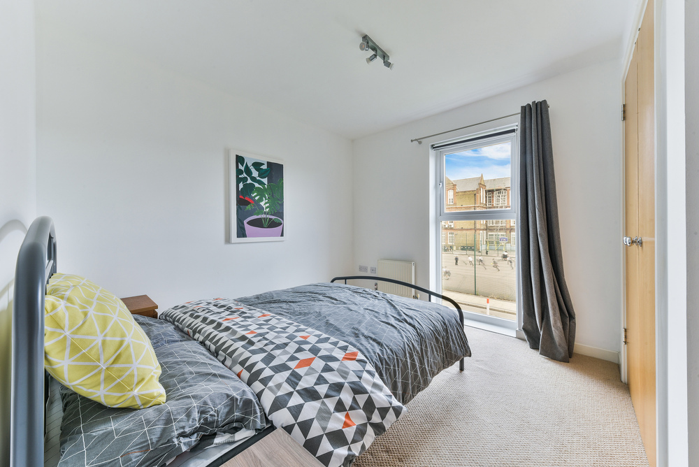 house or flat for sale or rent in south west London